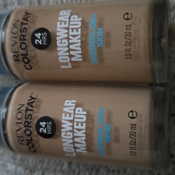 REVLON BRAND COLORSTAY LONGWEAR MAKEUP FOUNDATION  BUNDLE OF 2 - Picture 8 of 9